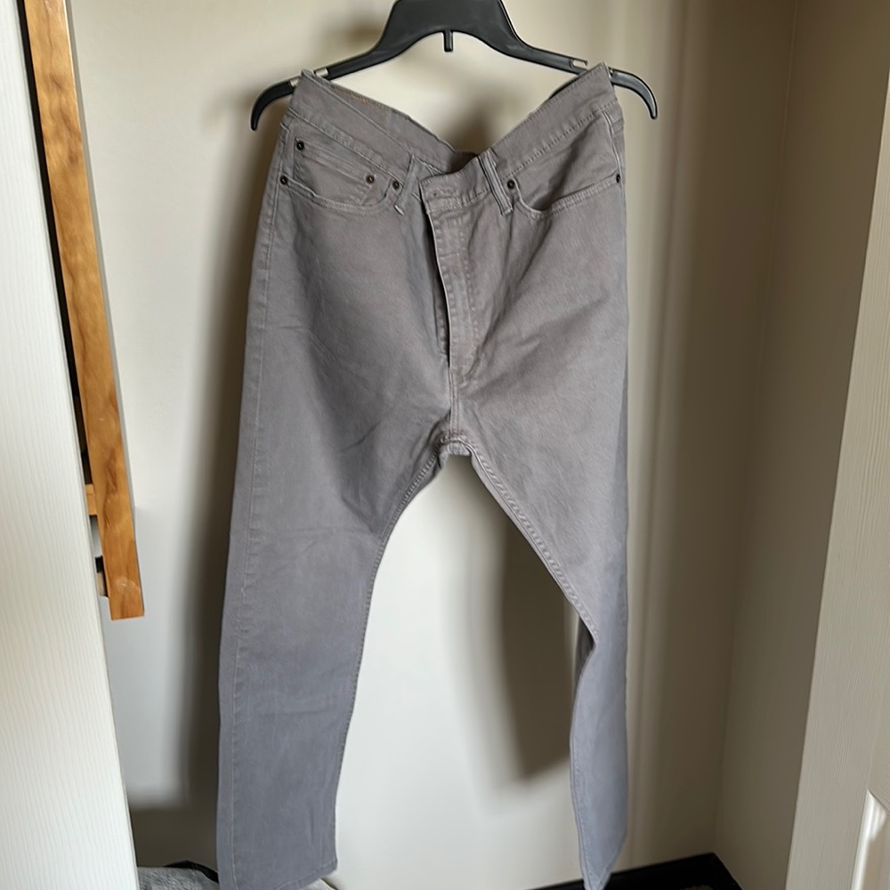 Levi Gray Jeans